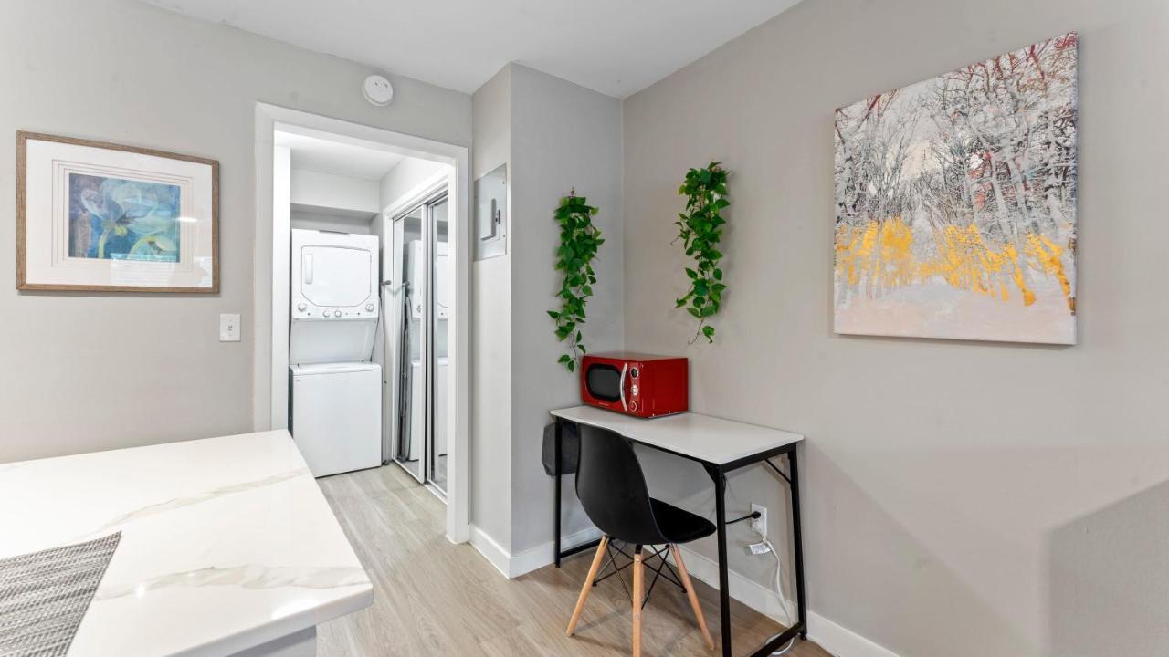 Cozy Efficiency Studios Close To Downtown And Domain Austin Luaran gambar